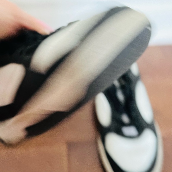 Boys size 7 Black and White And1 Sneakers - Picture 3 of 5